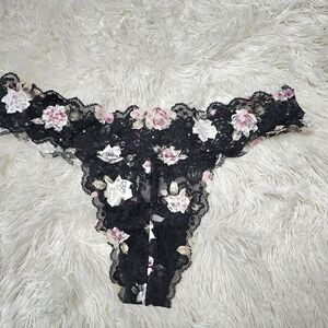 Victoria's Secret PINK Metal Studded Thong Panty S